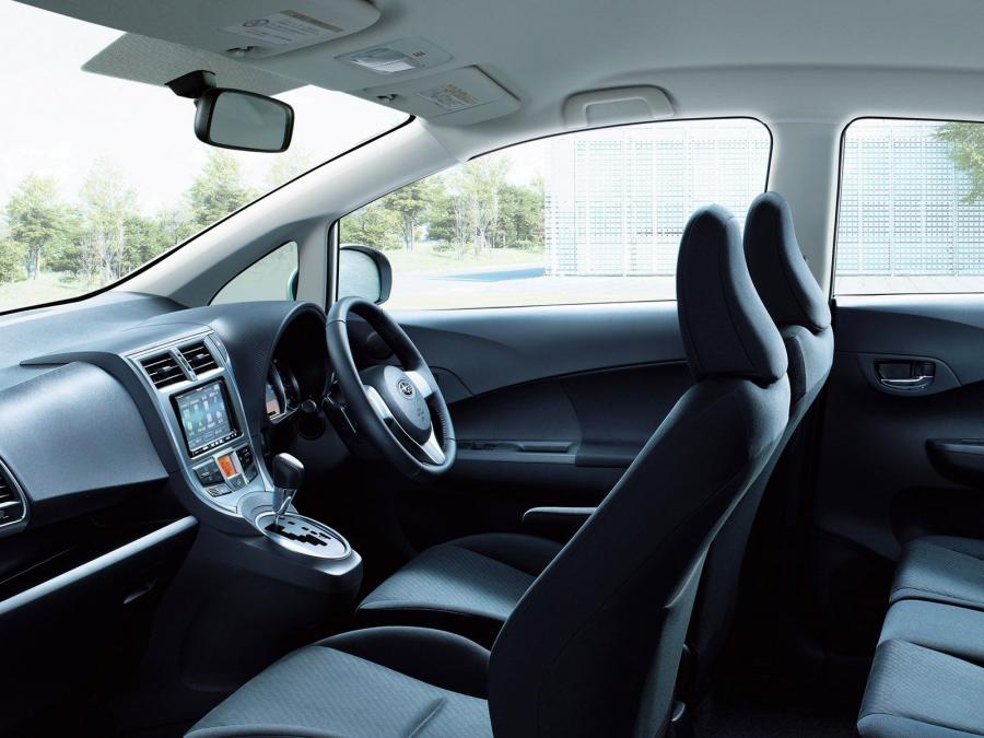  Subaru Trezia i S 2010 года  (фото 3 из 10)